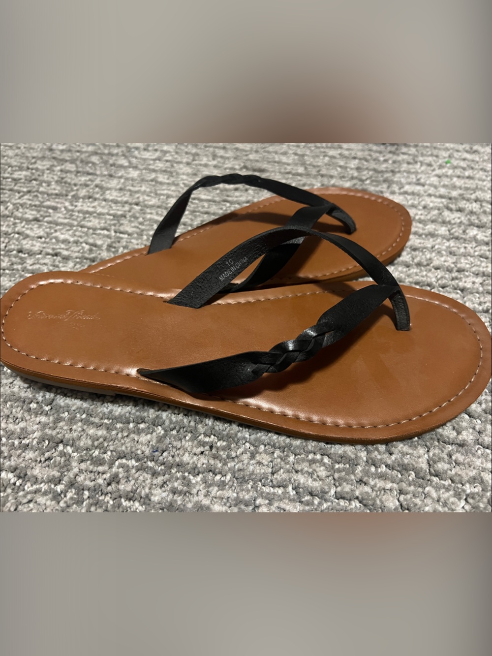 Universal Thread Brown Footbed Flip Flop Sandals with Black Braided Straps